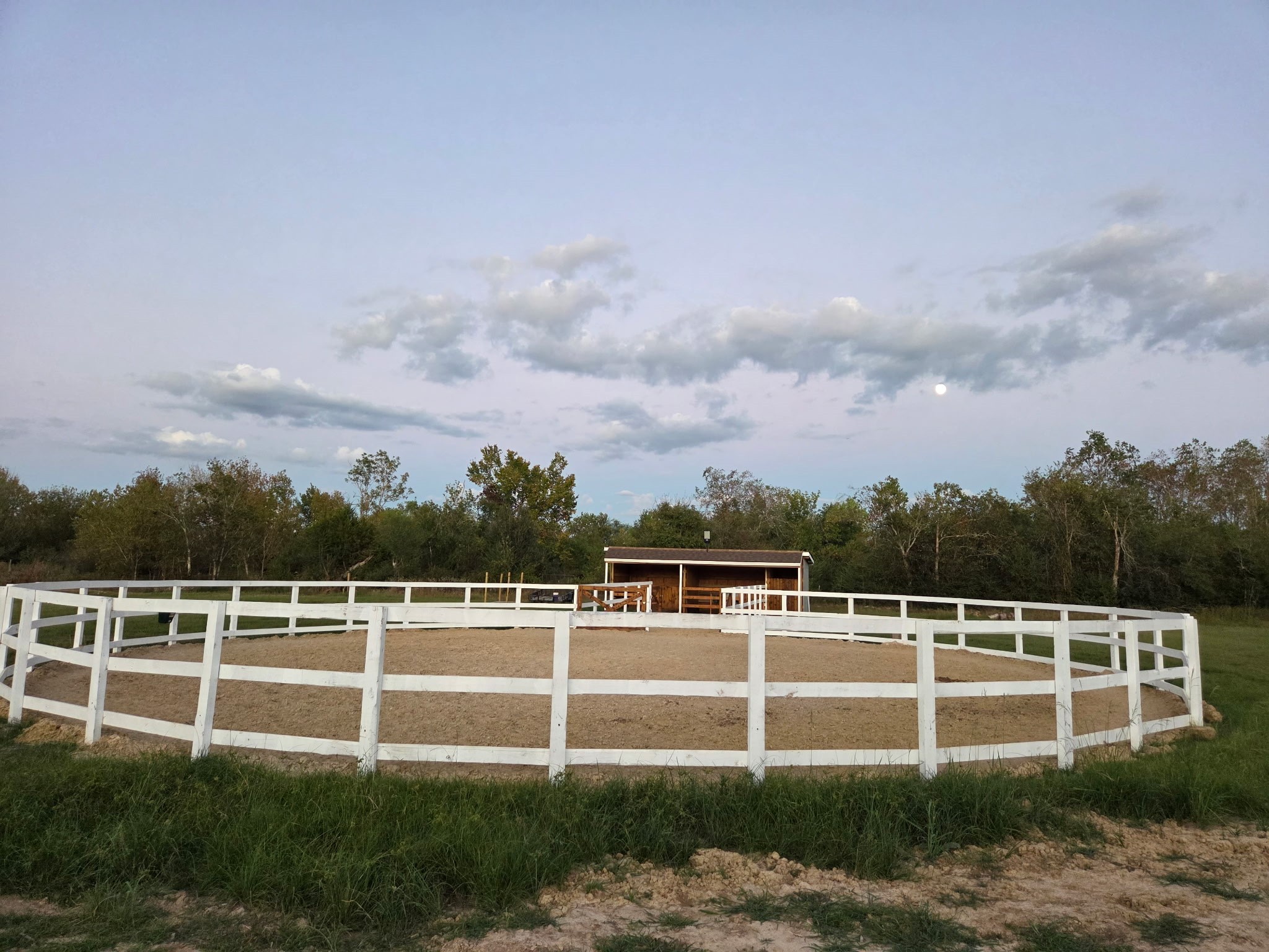 8118 Hamilton Road Brookshire, TX 77423 - Photo 3 of 22 a view of a big yard