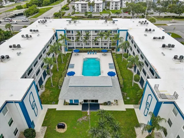 $1,800 | 350 79th Avenue North, Unit 204, St. Petersburg, FL 33702