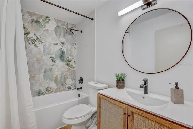 $1,800 | 350 79th Avenue North, Unit 204, St. Petersburg, FL 33702