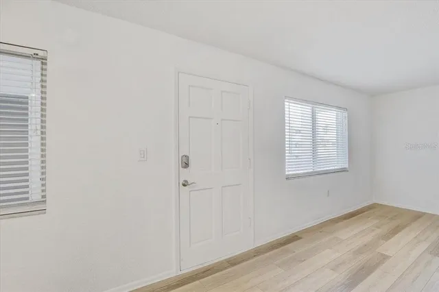 $1,800 | 350 79th Avenue North, Unit 204, St. Petersburg, FL 33702