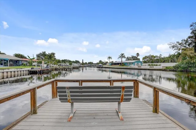 $1,800 | 350 79th Avenue North, Unit 204, St. Petersburg, FL 33702