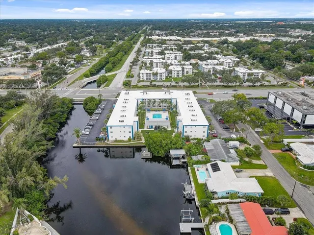 $1,800 | 350 79th Avenue North, Unit 204, St. Petersburg, FL 33702