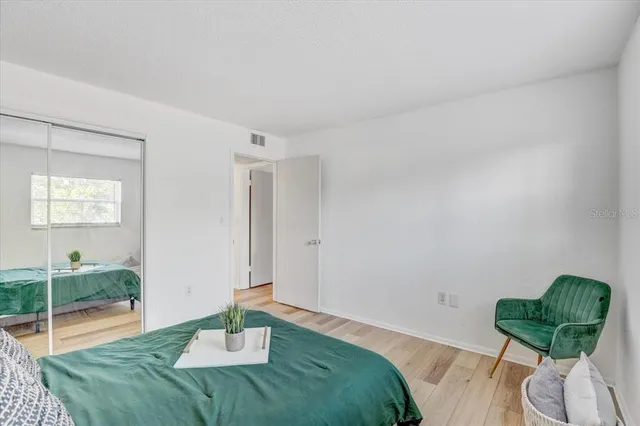 $1,800 | 350 79th Avenue North, Unit 204, St. Petersburg, FL 33702