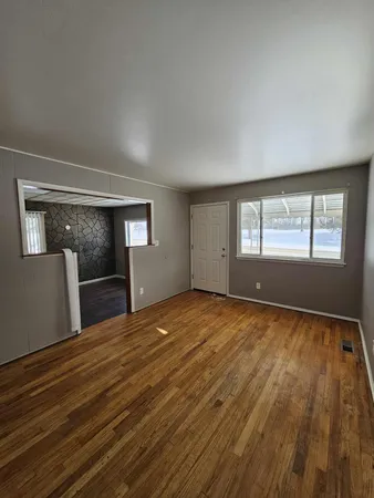 $134,900 | 2458 River Drive, Lincoln Park, MI 48146