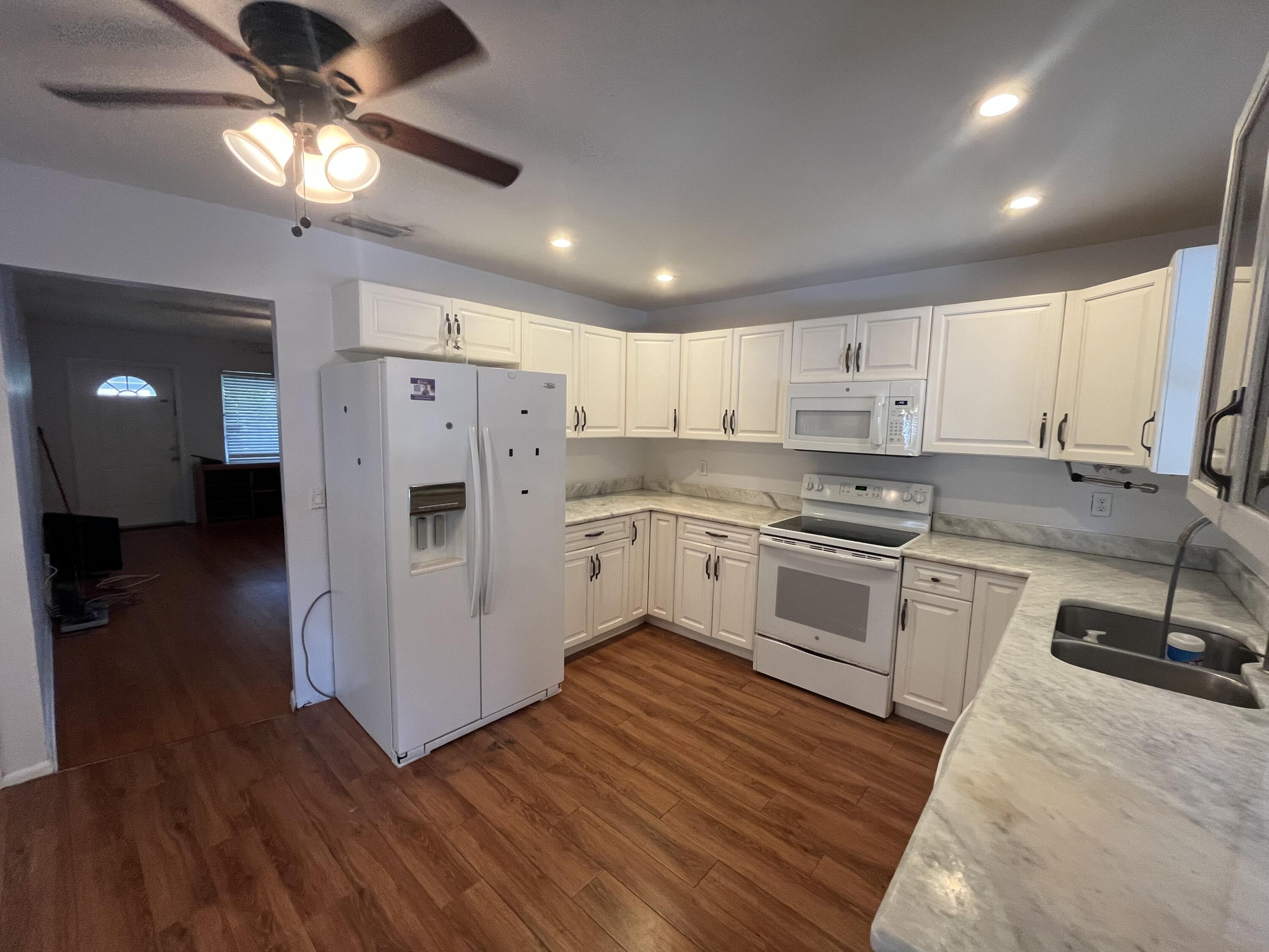 334 Anderson Road Lantana, FL 33462 - Photo 11 of 21 IMG_0643