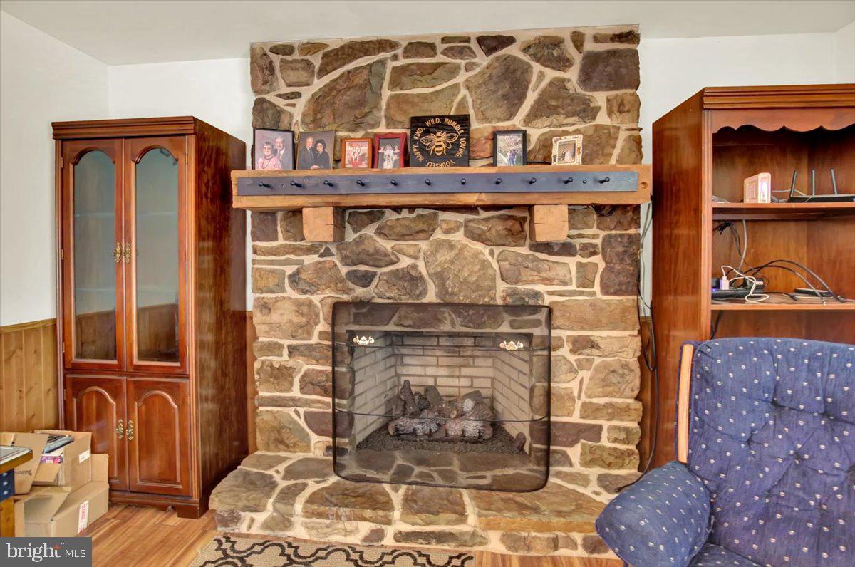 1742 Conard Road Lancaster, PA 17602 - Photo 4 of 36 Gallery Image 4