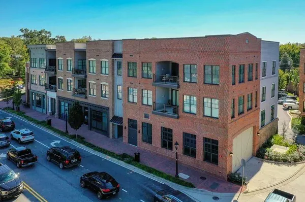 $3,356 | 1180 Canton Street, Unit 128, Roswell, GA 30075