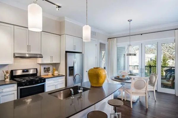 $3,356 | 1180 Canton Street, Unit 128, Roswell, GA 30075