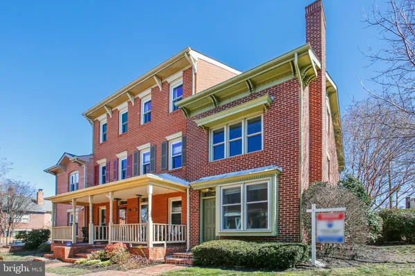 $3,950 | 1525 Oronoco Street, Alexandria, VA 22314