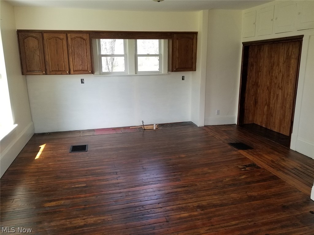 1178 Lockwood Road Barberton, OH 44203 - Photo 13 of 22 Gallery Image 13