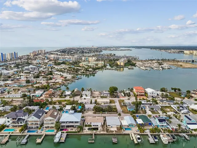 $850,000 | 247 144th Avenue, Madeira Beach, FL 33708