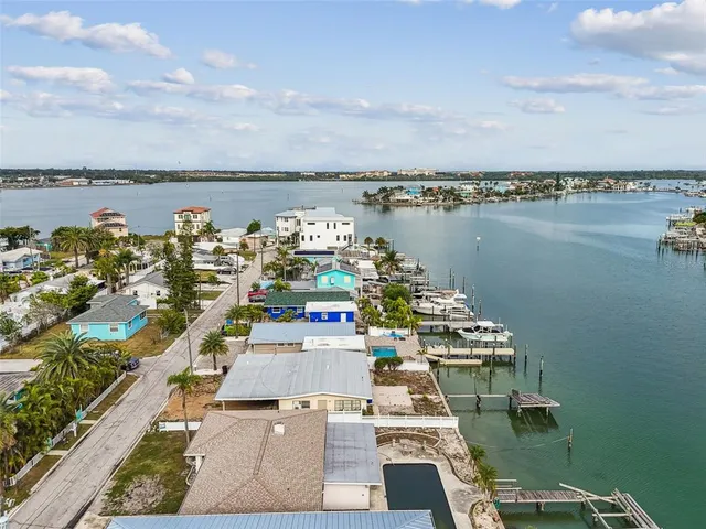 $850,000 | 247 144th Avenue, Madeira Beach, FL 33708
