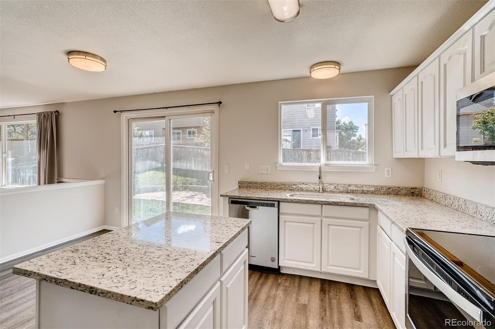 10223 South Rotherwood Circle Highlands Ranch, CO 80130 - Photo 5 of 26 Gallery Image 5