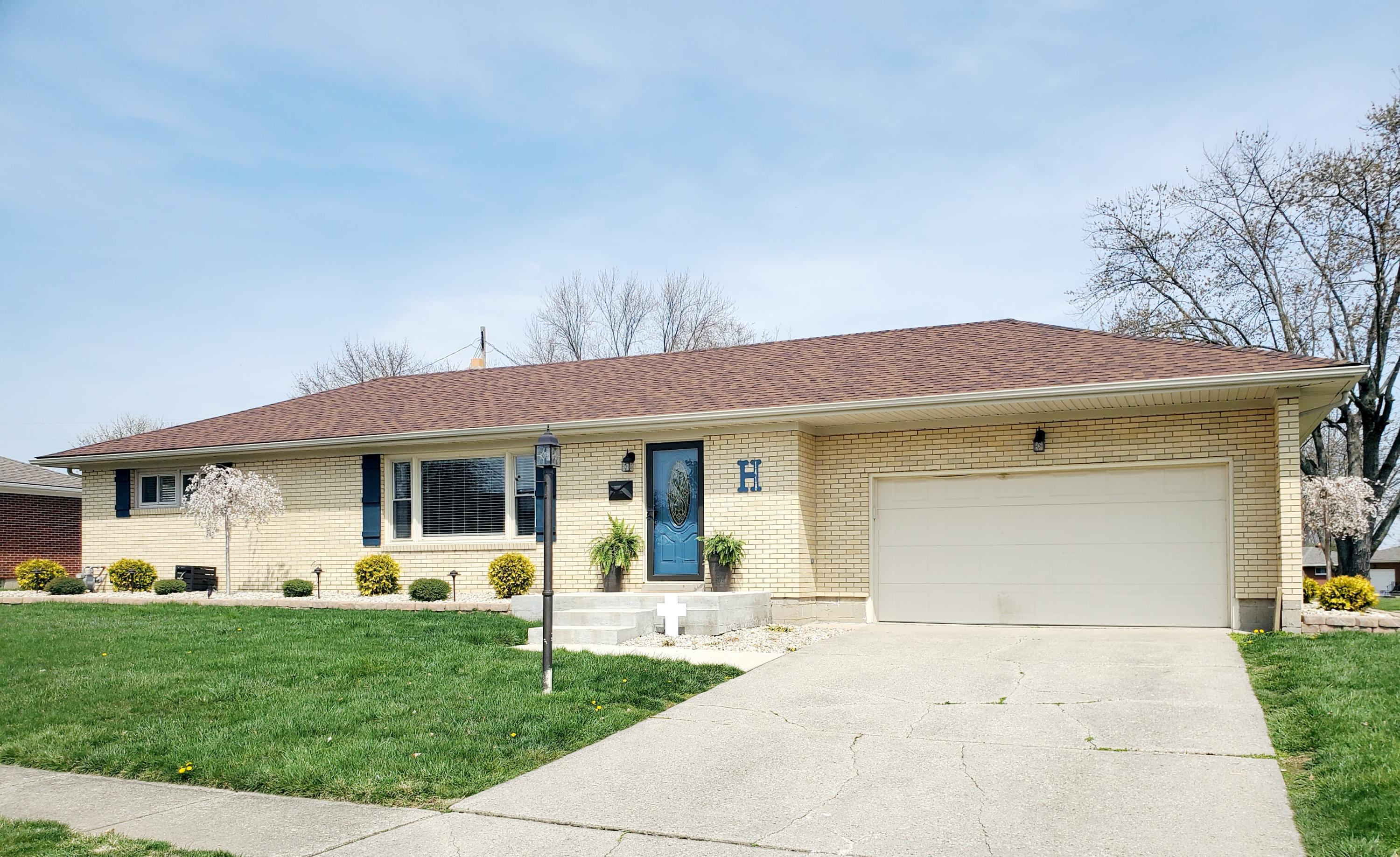 1418 Midland Road Springfield, OH 45503 - Photo 3 of 56