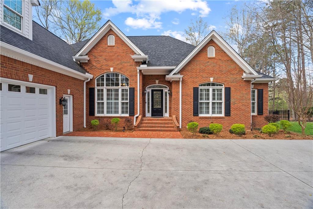 153 York Place Calhoun, GA 30701 - Photo 2 of 42