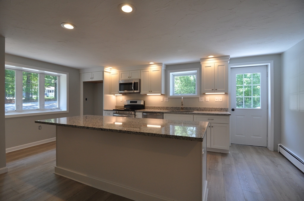 107 Warren Road Townsend, MA 01469 - Photo 1 of 37