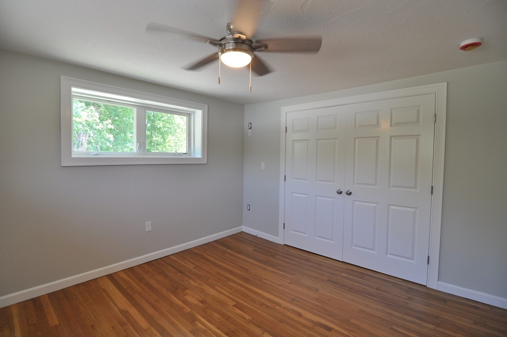 107 Warren Road Townsend, MA 01469 - Photo 18 of 37