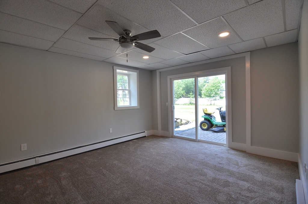 107 Warren Road Townsend, MA 01469 - Photo 26 of 37