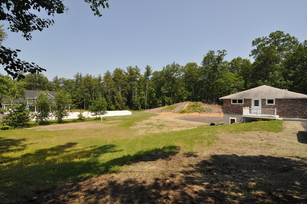107 Warren Road Townsend, MA 01469 - Photo 30 of 37