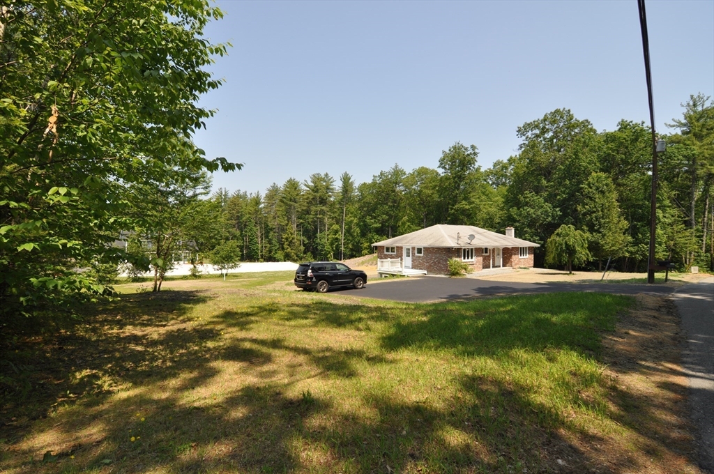 107 Warren Road Townsend, MA 01469 - Photo 31 of 37