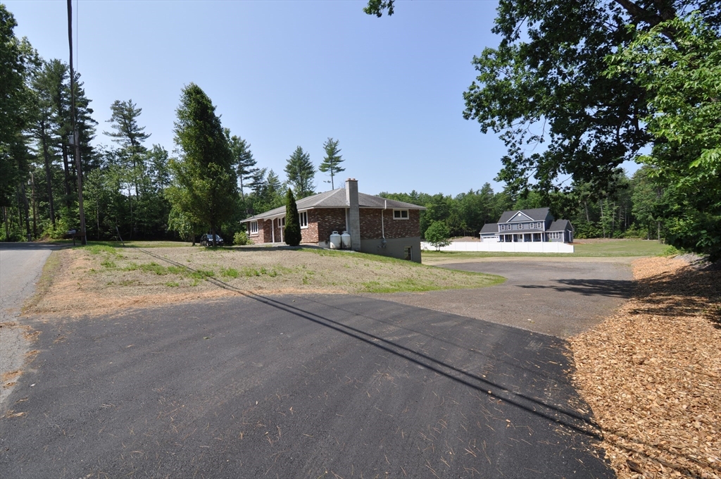 107 Warren Road Townsend, MA 01469 - Photo 32 of 37