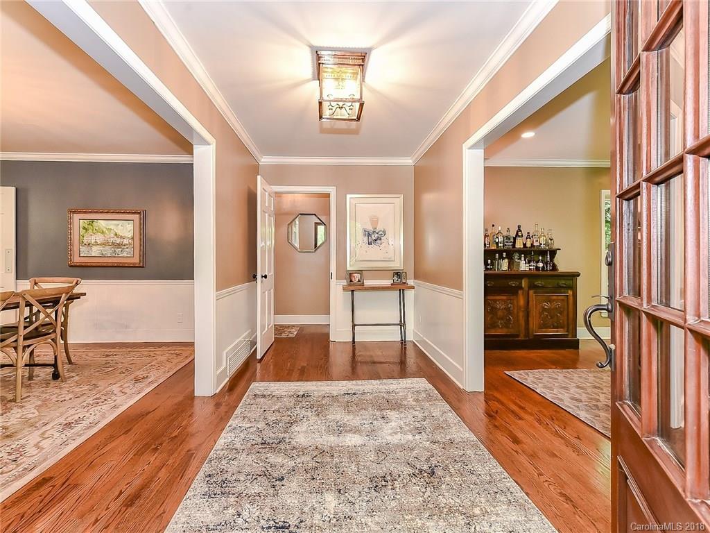 7425 Valleybrook Road Charlotte, NC 28270 - Photo 3 of 36 Gallery Image 3