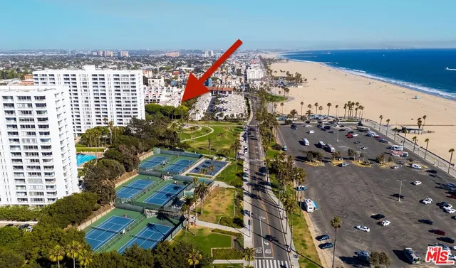 $1,398,000 | 2940 Neilson Way, Unit 103, Santa Monica, CA 90405