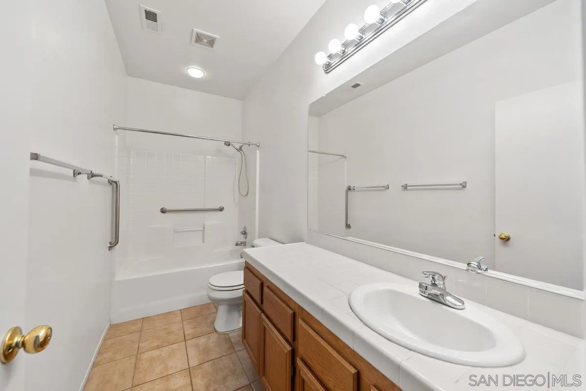 33095 Vermont Road Temecula, CA 92592 - Photo 17 of 22 Gallery Image 17