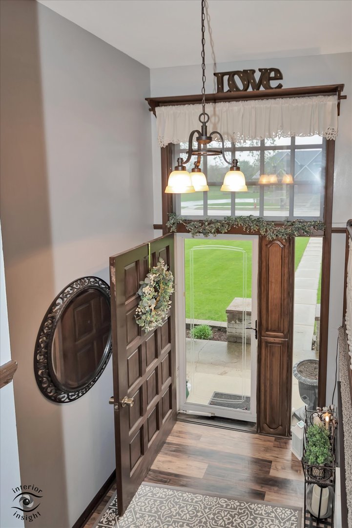 300 South Rathje Road Peotone, IL 60468 - Photo 4 of 29