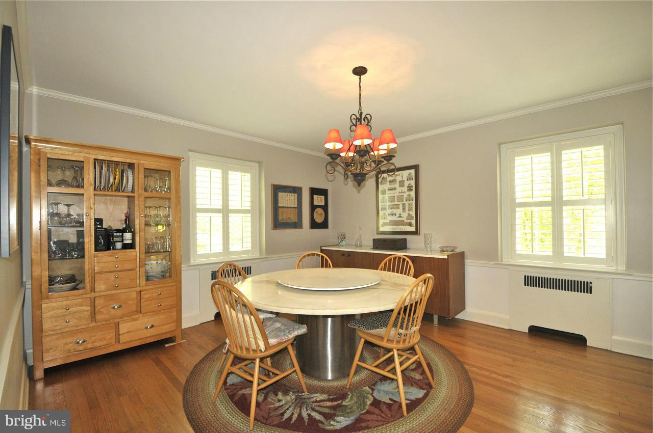 217 St Dunstans Road Baltimore, MD 21212 - Photo 3 of 21 Dining Room