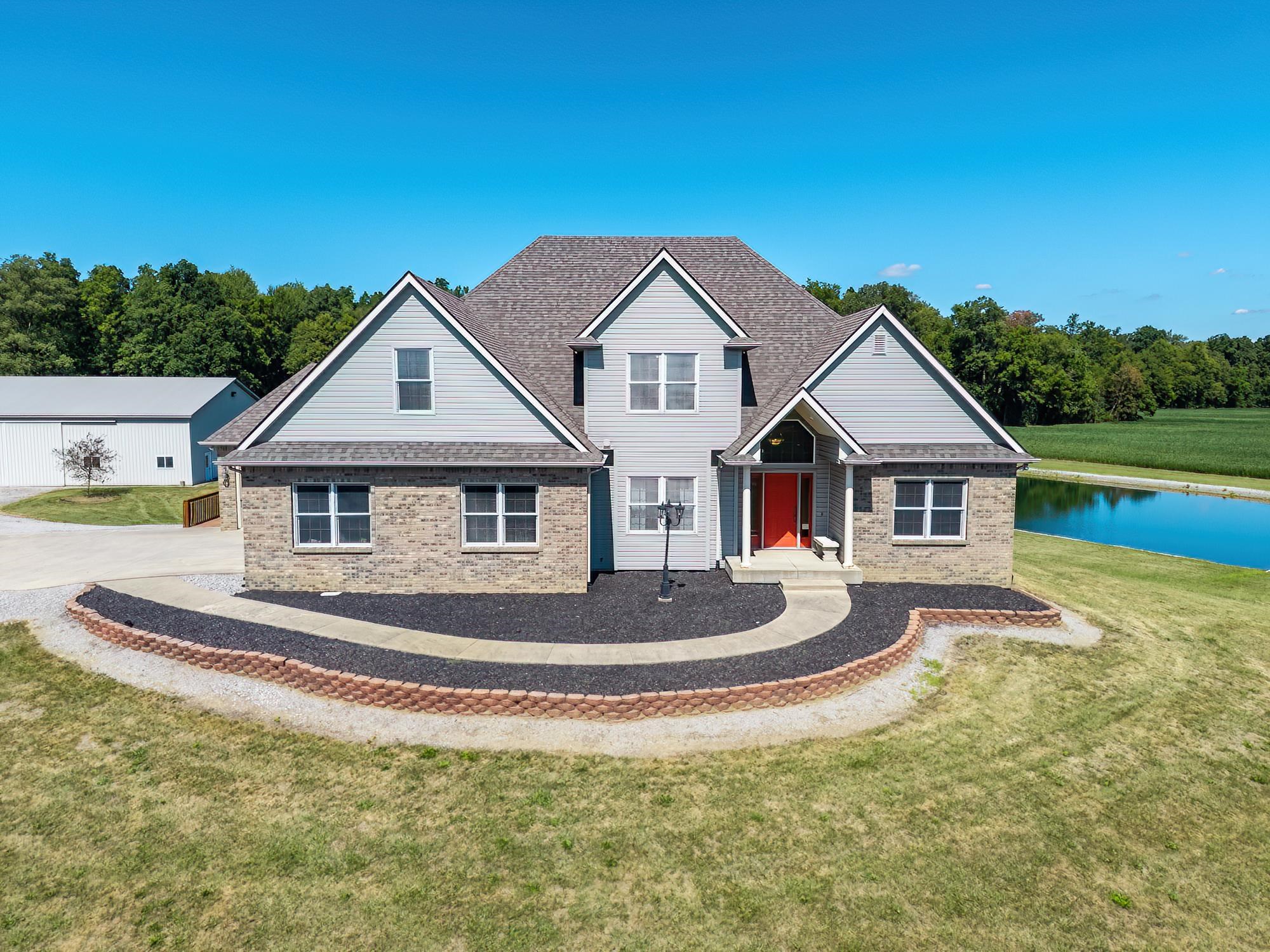 9905 Hoffman Road Fort Wayne, IN 46816 - Photo 2 of 36
