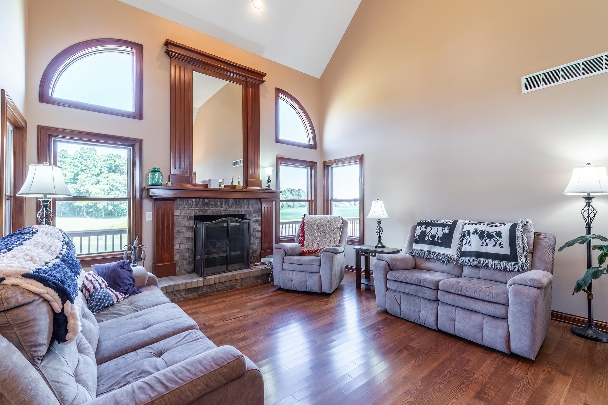 9905 Hoffman Road Fort Wayne, IN 46816 - Photo 7 of 36