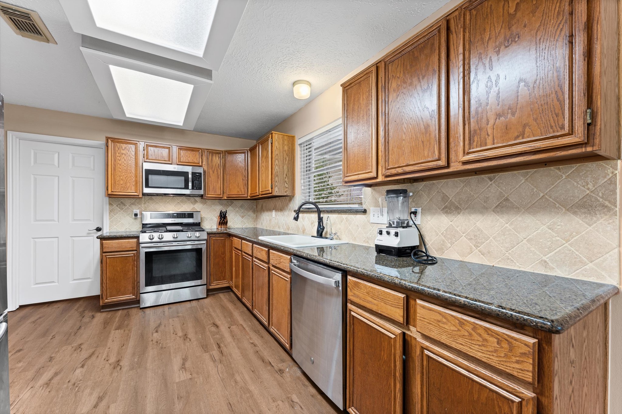 17618 Mill Springs Drive Spring, TX 77379 - Photo 8 of 26