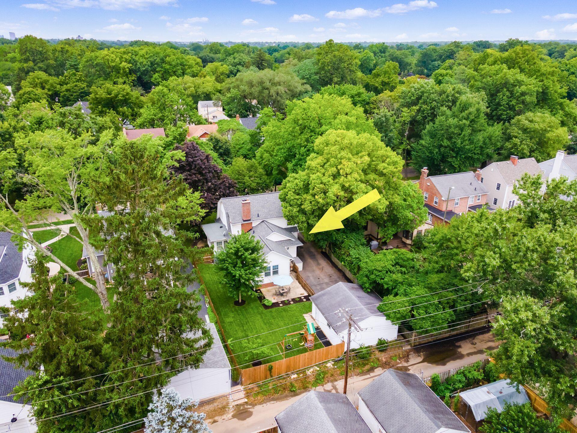 240 North Ardmore Road Bexley, OH 43209 - Photo 65 of 72 Rear Drone