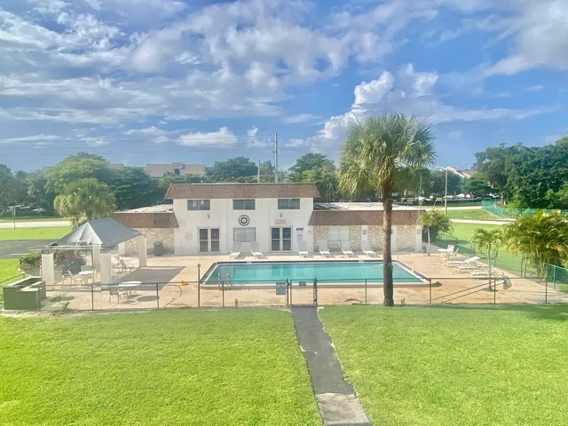 $1,950 | 6289 Lear Drive, Unit 408, Lake Worth, FL 33462