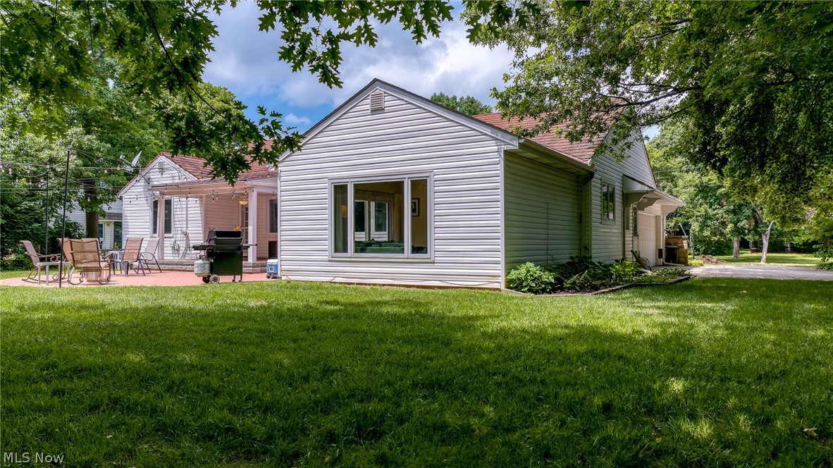 23700 Hazelmere Road Shaker Heights, OH 44122 - Photo 39 of 45