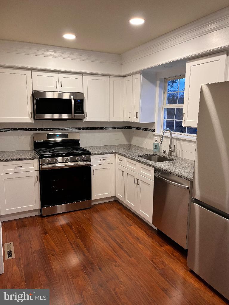 696 North 1st Road Hammonton, NJ 08037 - Photo 6 of 12 Gallery Image 6