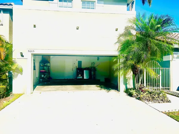 $3,500 | 5665 Northwest 117th Avenue, Coral Springs, FL 33076