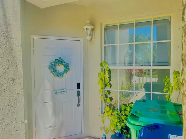 $3,500 | 5665 Northwest 117th Avenue, Coral Springs, FL 33076