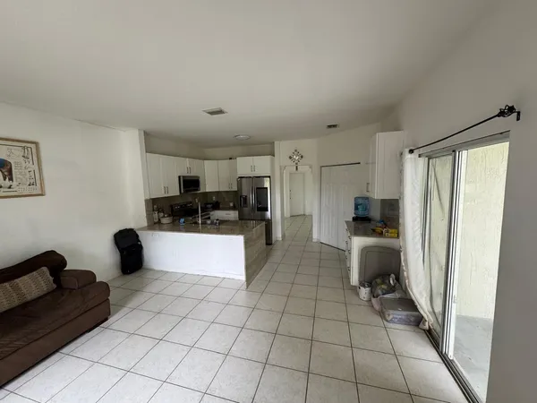 $3,500 | 5665 Northwest 117th Avenue, Coral Springs, FL 33076