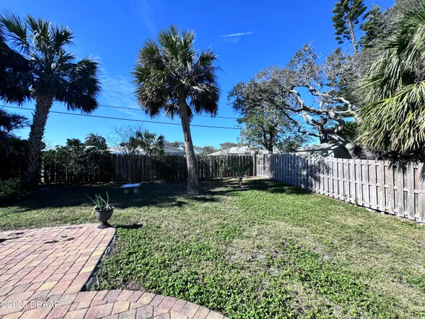 $2,500 | 6 Ocean Circle, Ormond Beach, FL 32176