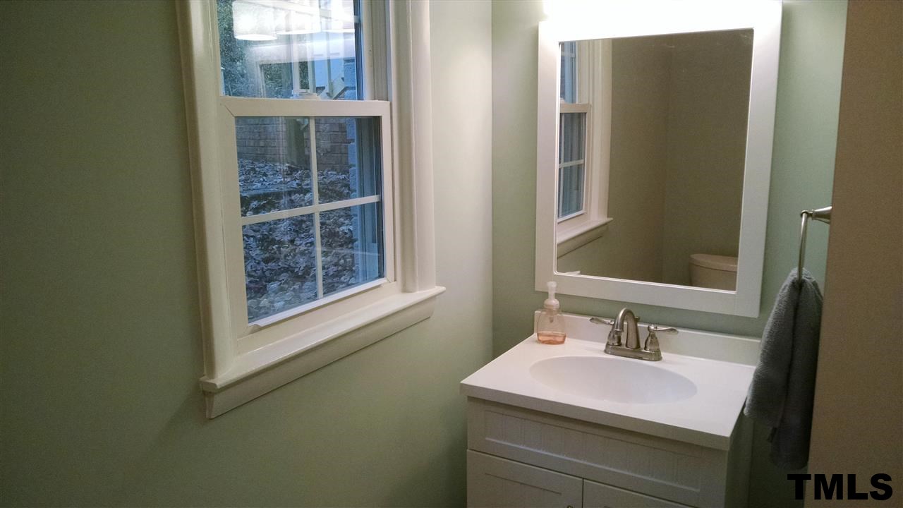 1224 Kingston Ridge Road Cary, NC 27511 - Photo 14 of 24