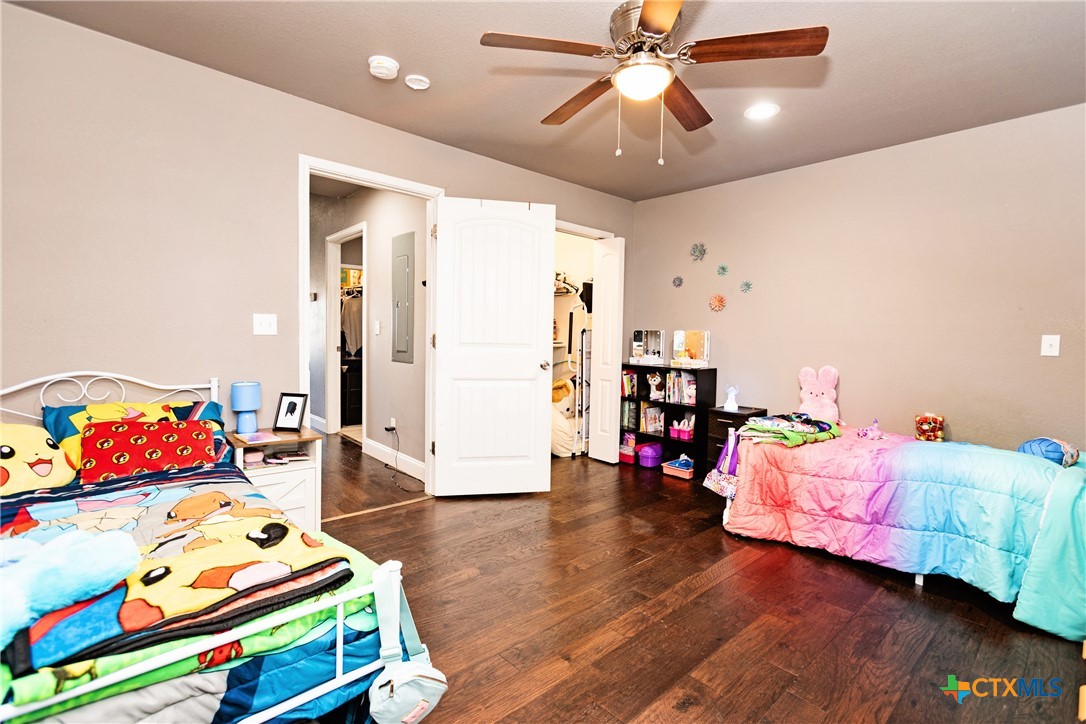 703 E Avenue North Temple, TX 76504 - Photo 15 of 33