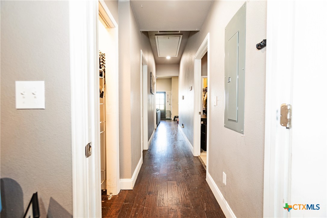 703 E Avenue North Temple, TX 76504 - Photo 17 of 33