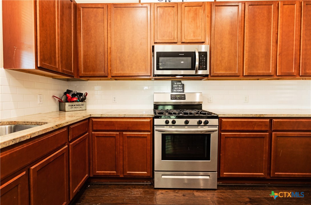 703 E Avenue North Temple, TX 76504 - Photo 23 of 33