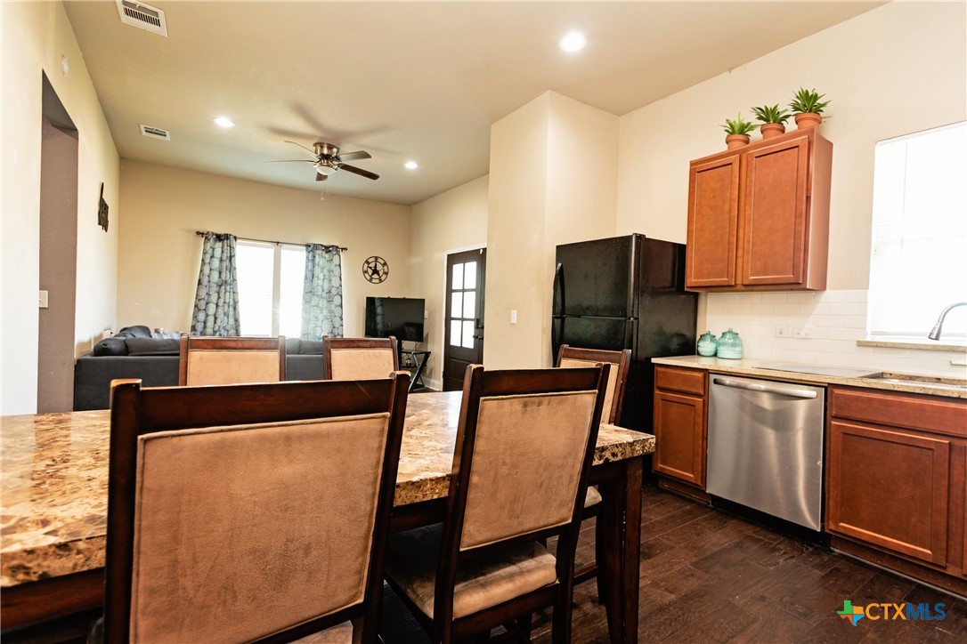 703 E Avenue North Temple, TX 76504 - Photo 24 of 33