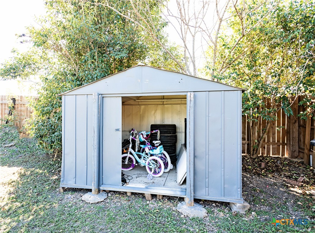 703 E Avenue North Temple, TX 76504 - Photo 30 of 33