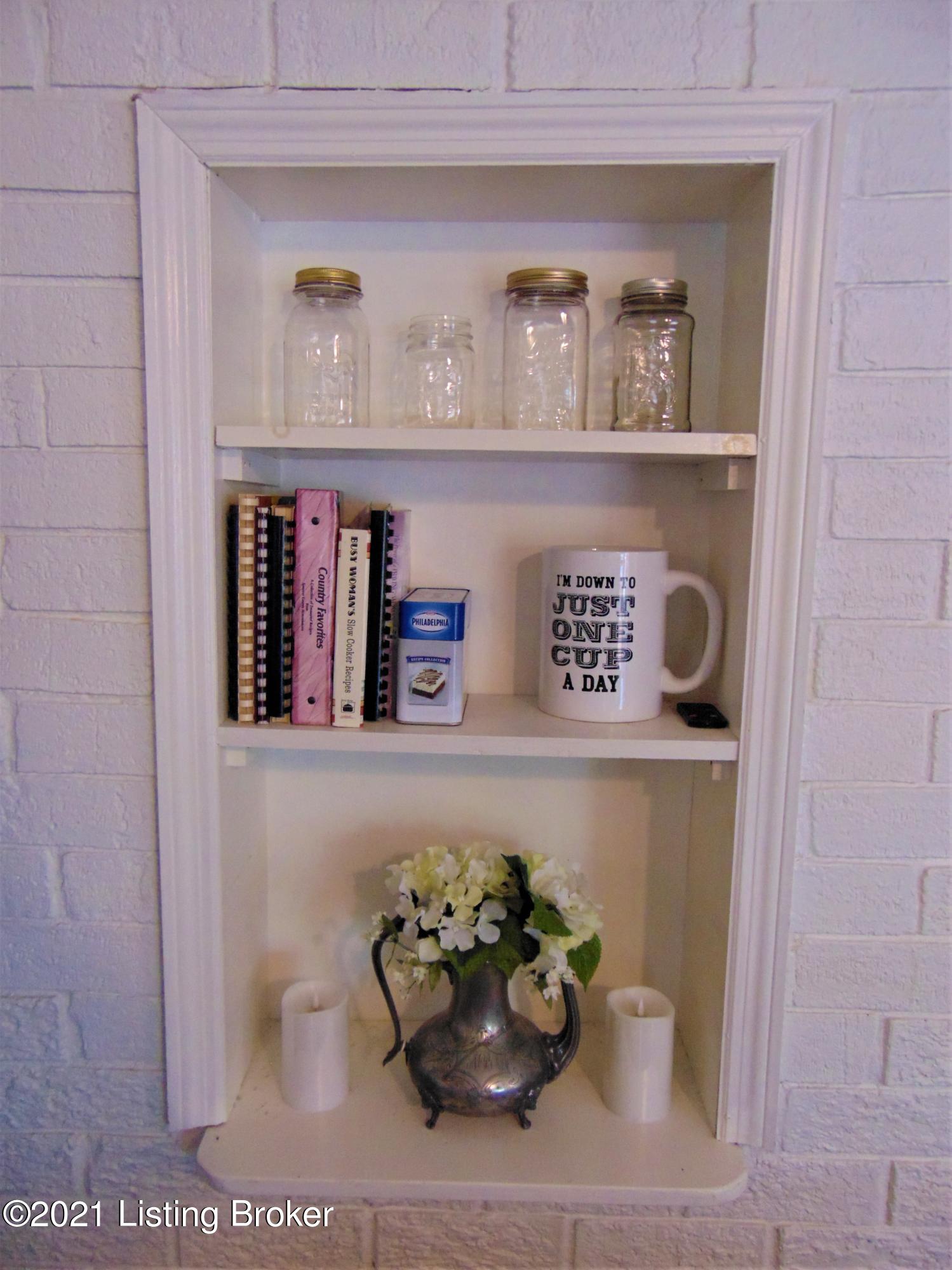 6601 Delton Road Louisville, KY 40258 - Photo 20 of 65 Built-in shelving