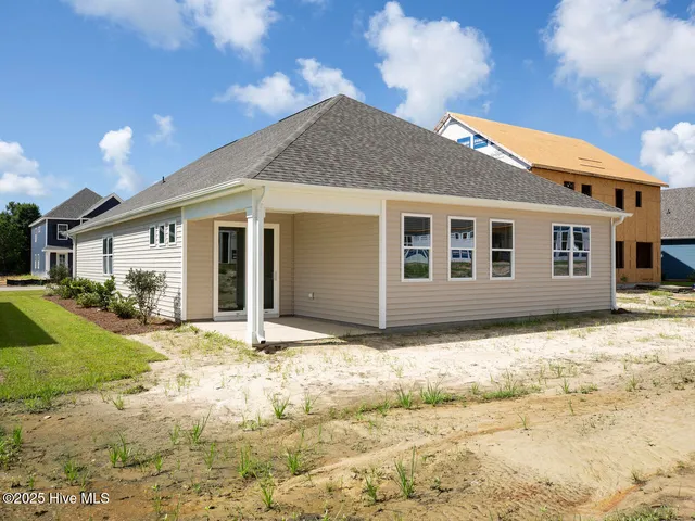 $349,999 | 314 Hammock Bay Way, Unit LOT 29, Hubert, NC 28539