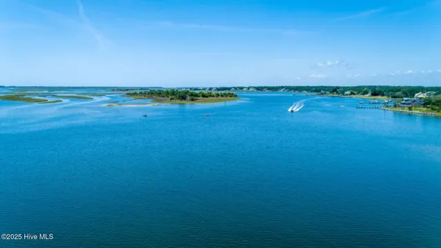 $349,999 | 314 Hammock Bay Way, Unit LOT 29, Hubert, NC 28539